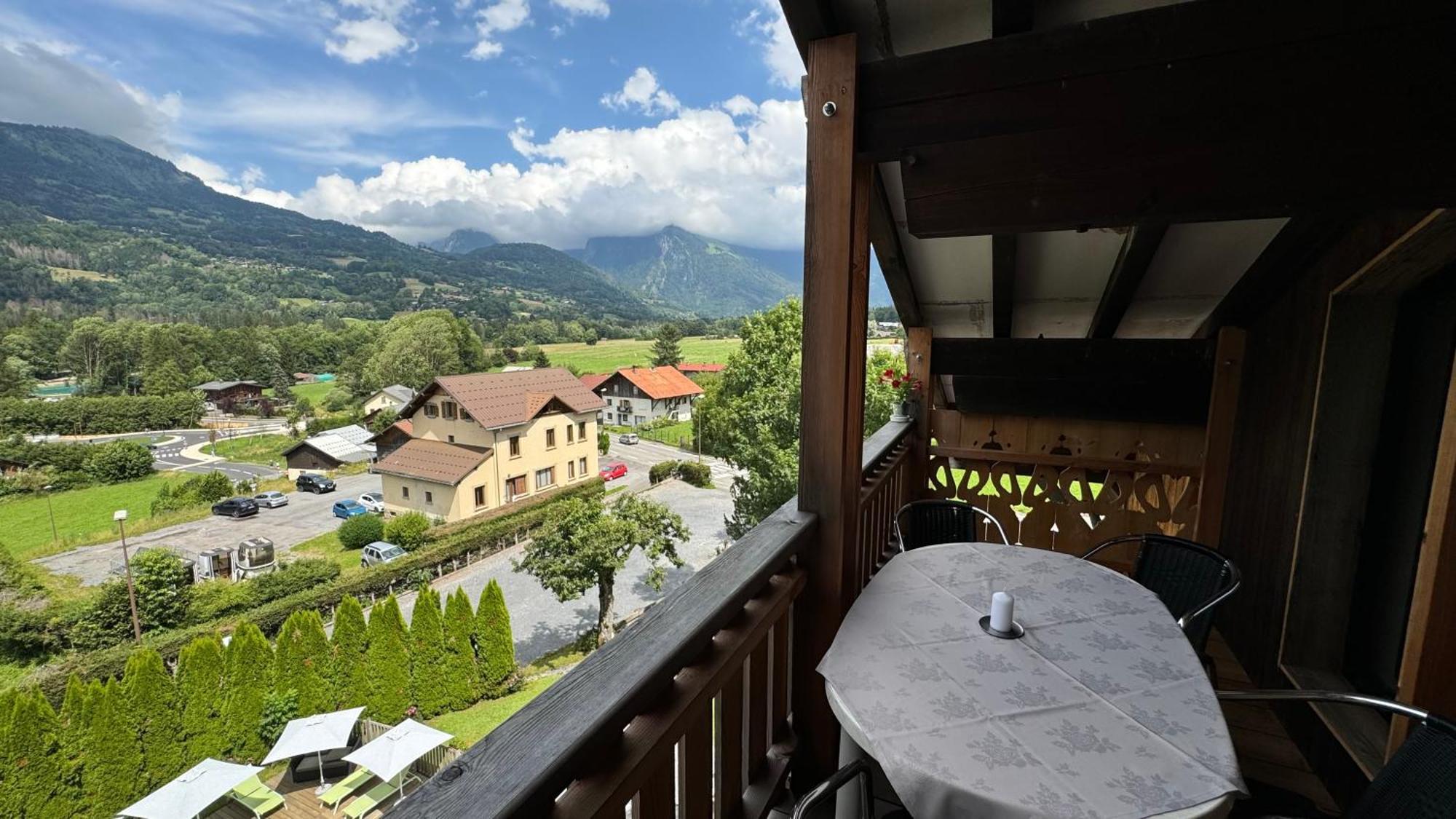 Hotel-Spa Le Morillon Charme & Caractere エクステリア 写真