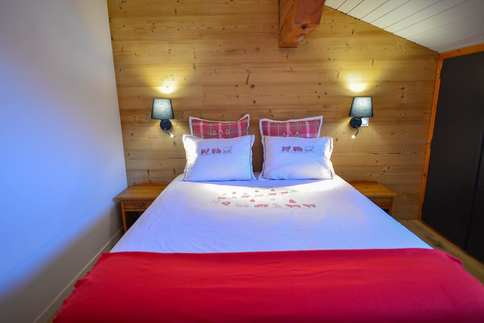 Hotel-Spa Le Morillon Charme & Caractere エクステリア 写真